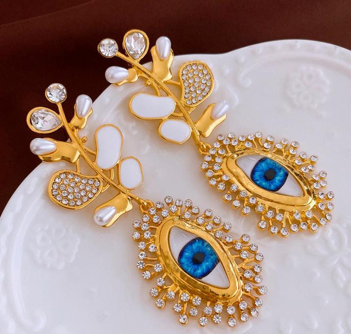 Retro high-end earrings, niche and versatile earrings