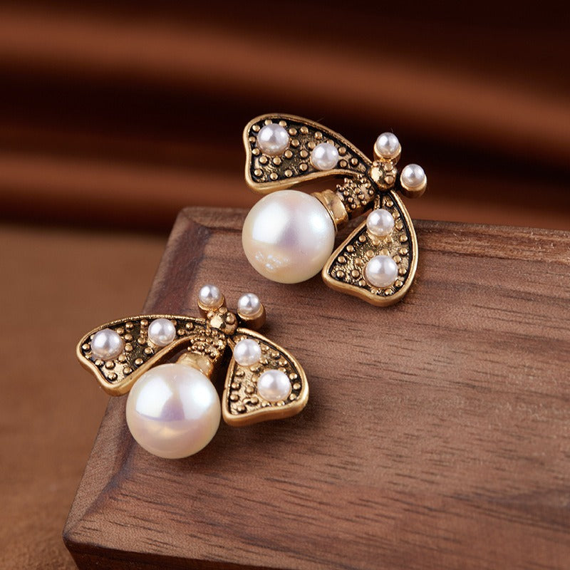 Middle vintage Western retro three-dimensional bee ear jewelry